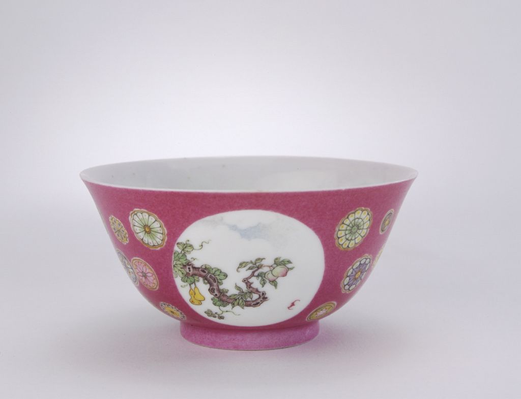 图片[2]-Carmine ground enamel flower-and-bird bowl-China Archive